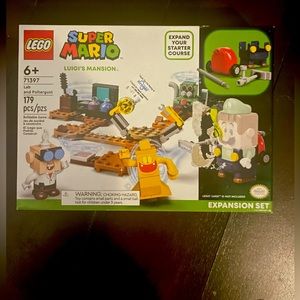 LEGOSuper Mario universe the Luigi’s Mansion Lab and Poltergust Expansion 71397